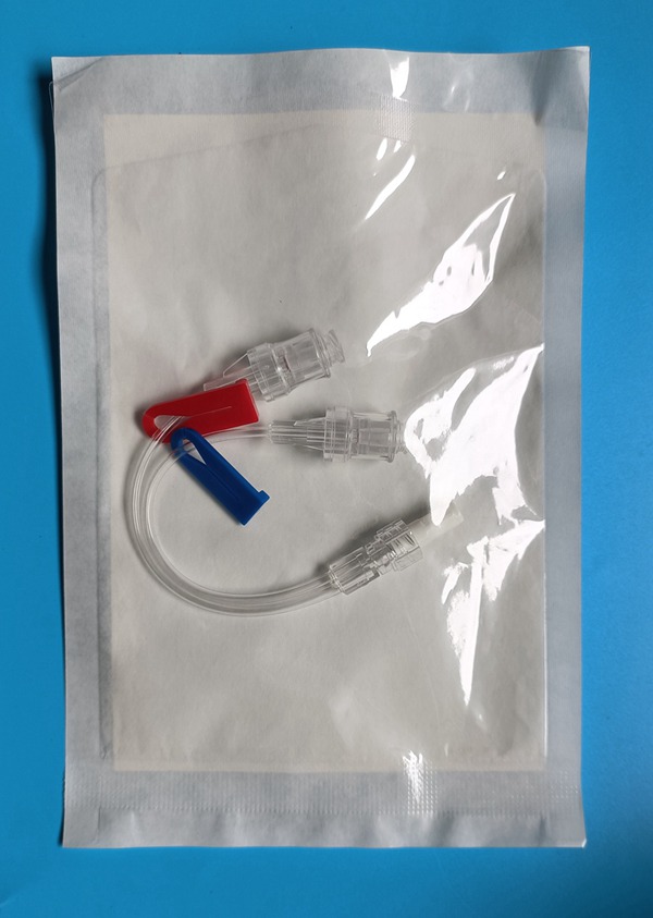 Needleless patient IV infusion tube with Needle-Free connector 3.jpg